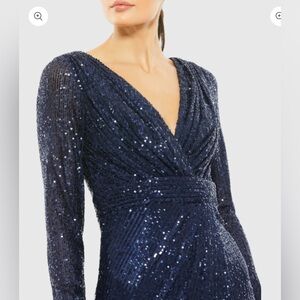 IEENA FOR MAC DUGGAL
Navy Long Sleeve Elegant Midi Sequin Dress Sz 14